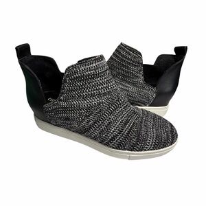 Chelsea & Violet Cielo Flyknit Wedge  Slip-On Sneakers Sz 8.5